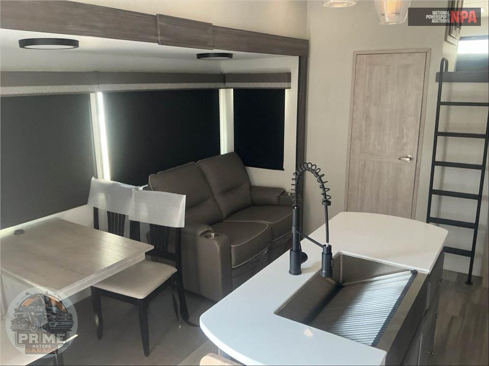 2024 Sandpiper By Forest River M-4002FB - FIFTH WHEEL SERIES — фото 7