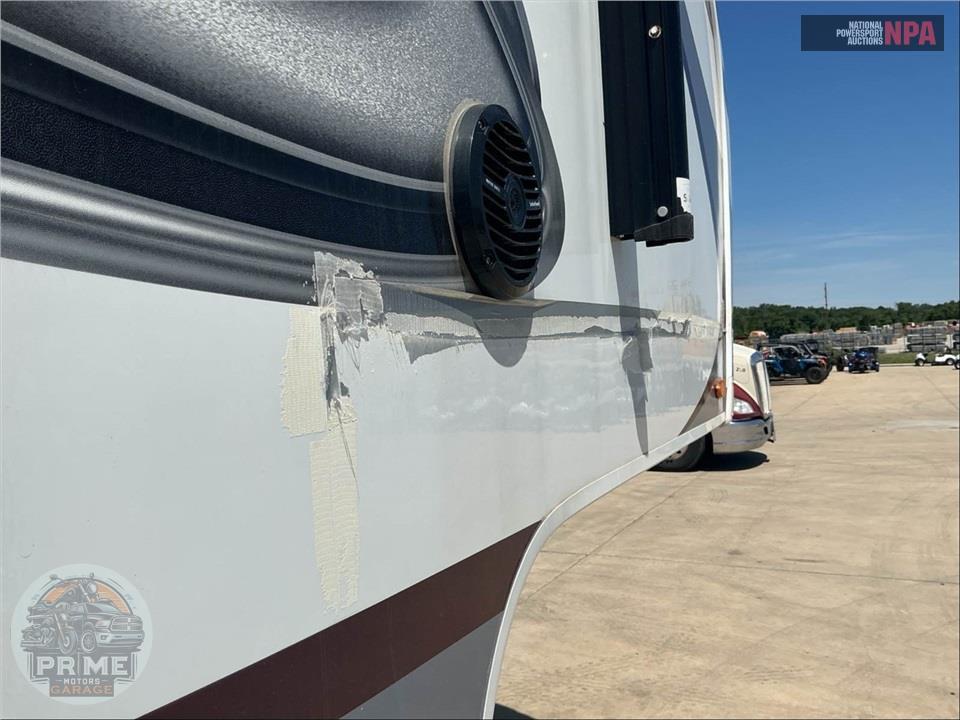2022 Grand Design Recreational Vehicles M-390RK - SOLITUDE FIFTH WHEEL SERIES — фото 69