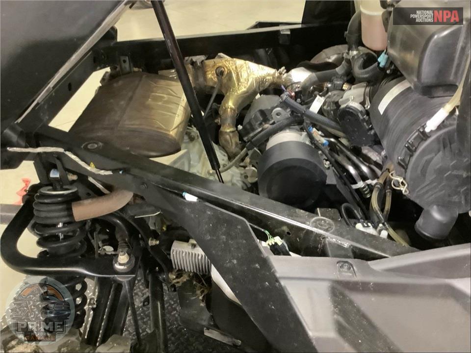 2025 Can-Am DEFENDER MAX LIMITED CAB HD10 — фото 8