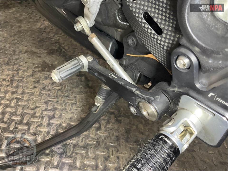 2011 Ducati DIAVEL CARBON — фото 20