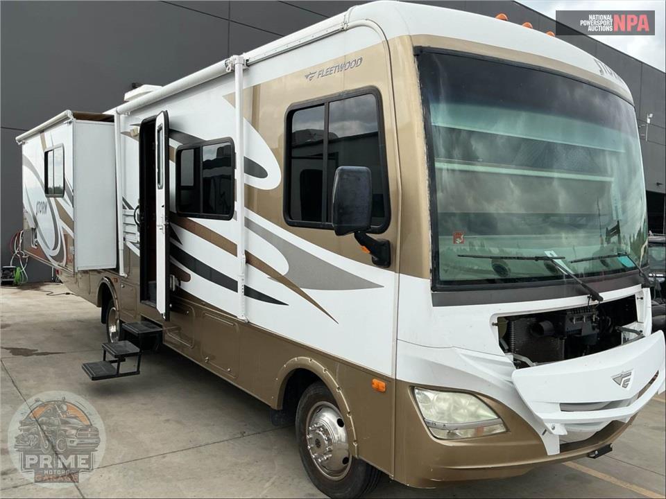 2012 Storm M-32BH FORD 6.8 LITER TRITON V10 — фото 1