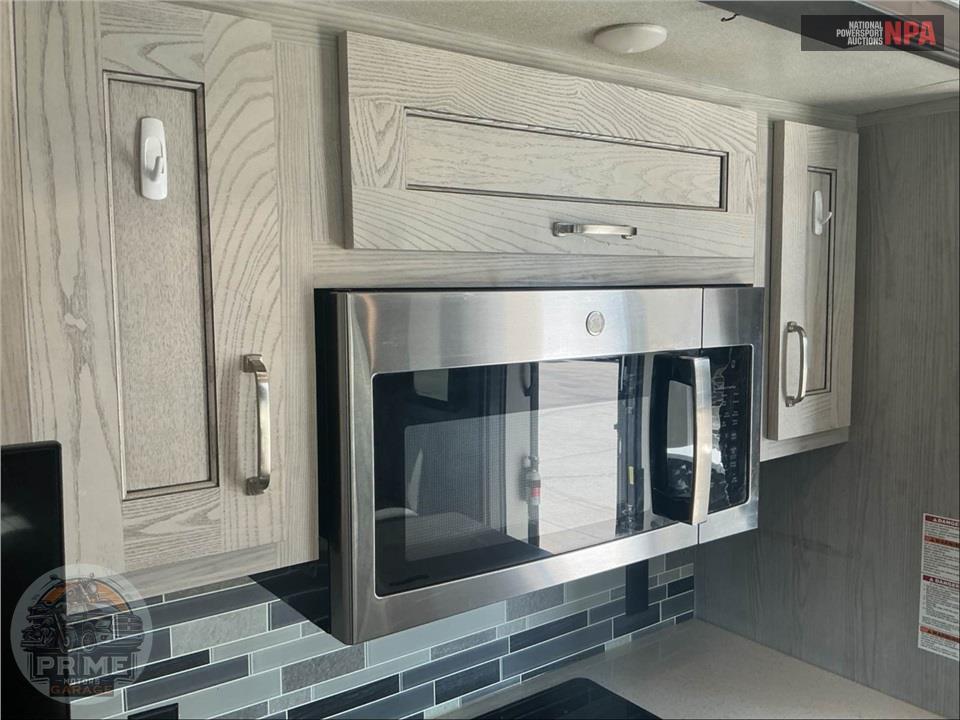 2021 Keystone Rv M-295 RL - MONTANA HIGH COUNTRY FIFTH WHEEL SERIES — фото 14