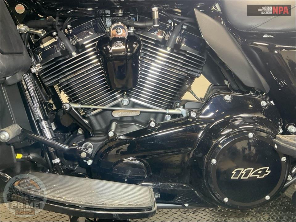 2025 Harley-Davidson FLHTCUTG TRI GLIDE ULTRA CLASSIC — фото 7