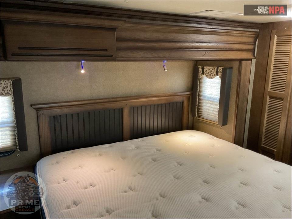 2016 Keystone Rv M-3600 RS - ALPINE FIFTH WHEEL SERIES — фото 12