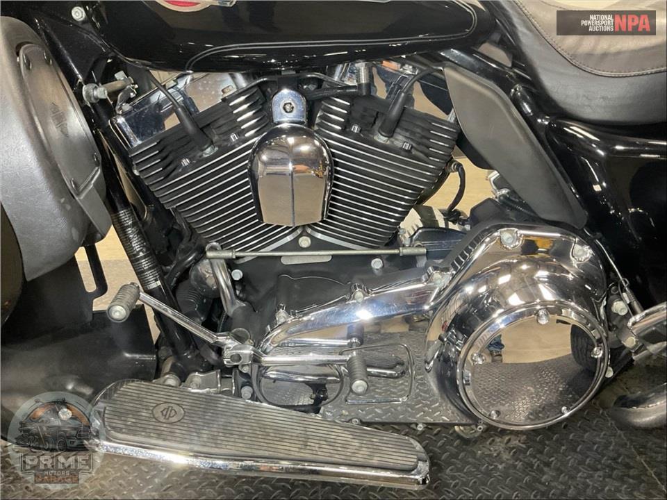 2009 Harley-Davidson FLHTCUTG TRIGLIDE ULTRA CLASSIC — фото 7