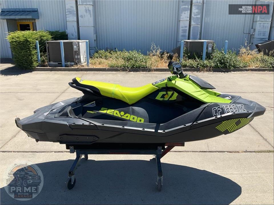 2023 Seadoo/Brp SPARK 3UP TRIXX — фото 1