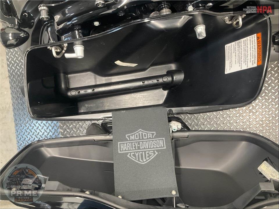 2019 Harley-Davidson FLHXS STREET GLIDE SPECIAL — фото 18