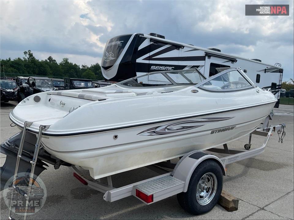 2010 Stingray Boats 185LS L=18/E=1 135HP VOLV IB — фото 4