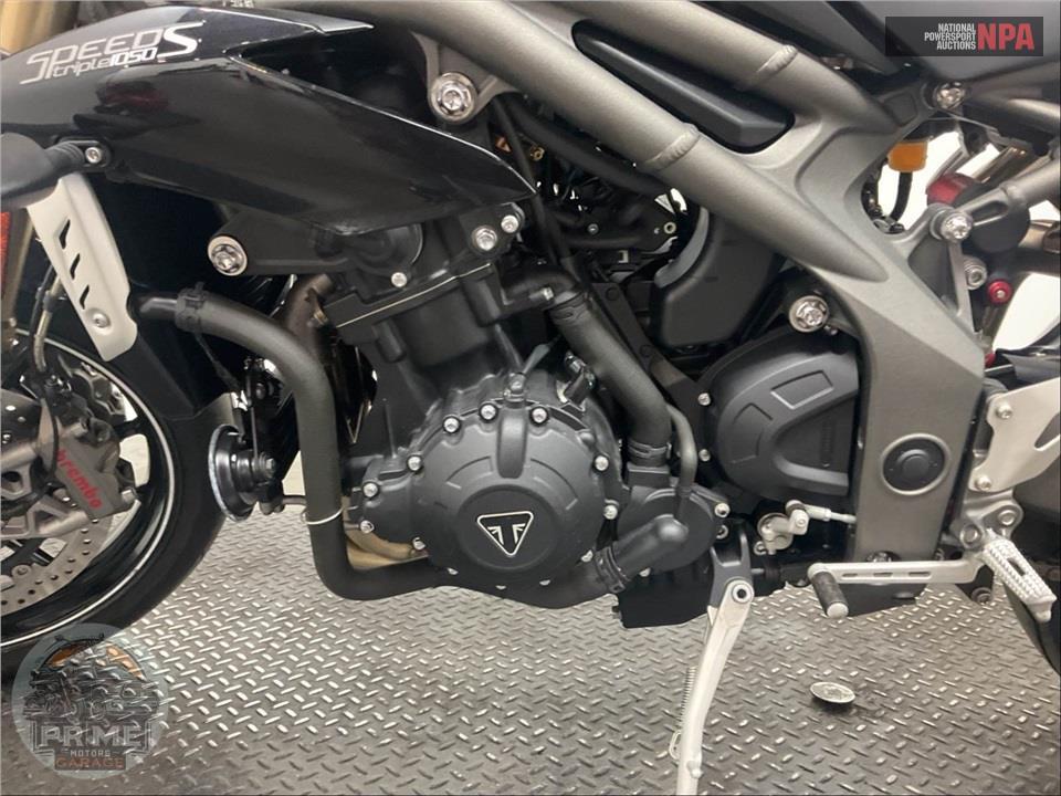 2016 Triumph SPEED TRIPLE S (ABS) — фото 7