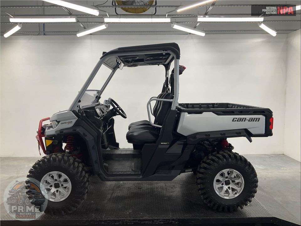 2025 Can-Am DEFENDER X MR HD10 — фото 3