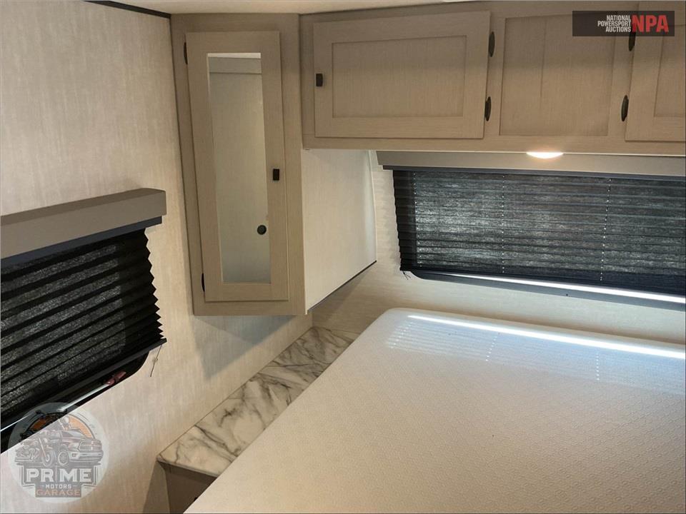 2024 Apex By Coachmen M-300 BHS -  SERIES — фото 10