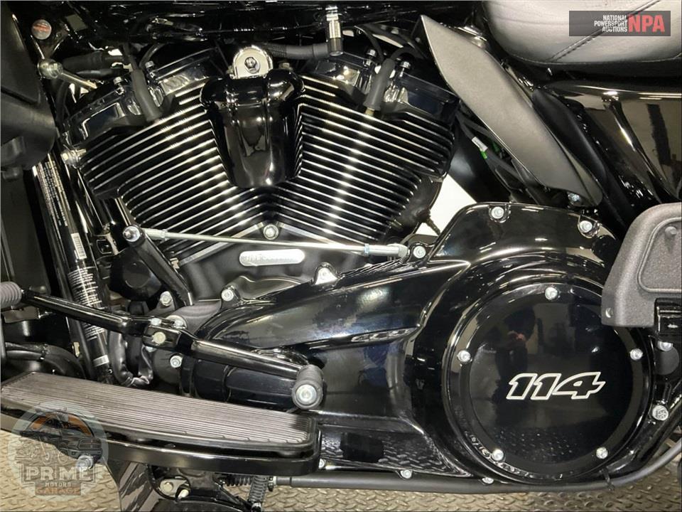 2025 Harley-Davidson FLHTCUTG TRI GLIDE ULTRA CLASSIC — фото 8
