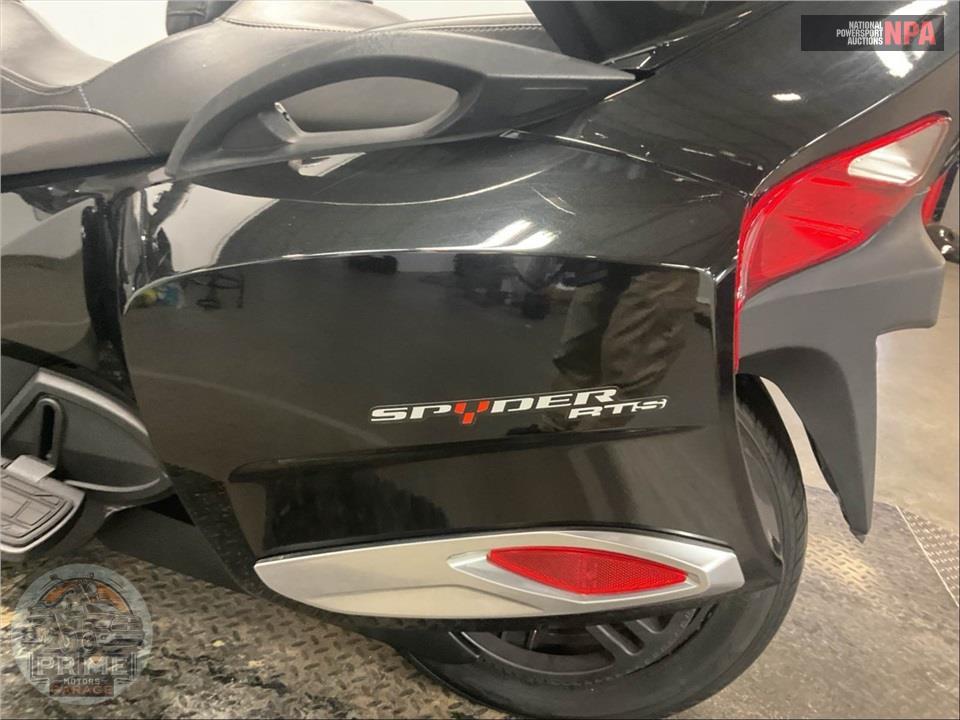 2015 Can-Am Spyder RT-S SE6 — фото 17