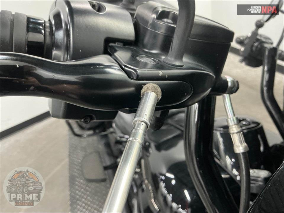 2023 Harley-Davidson FLHTK ELECTRA GLIDE ULTRA LIMITED — фото 33
