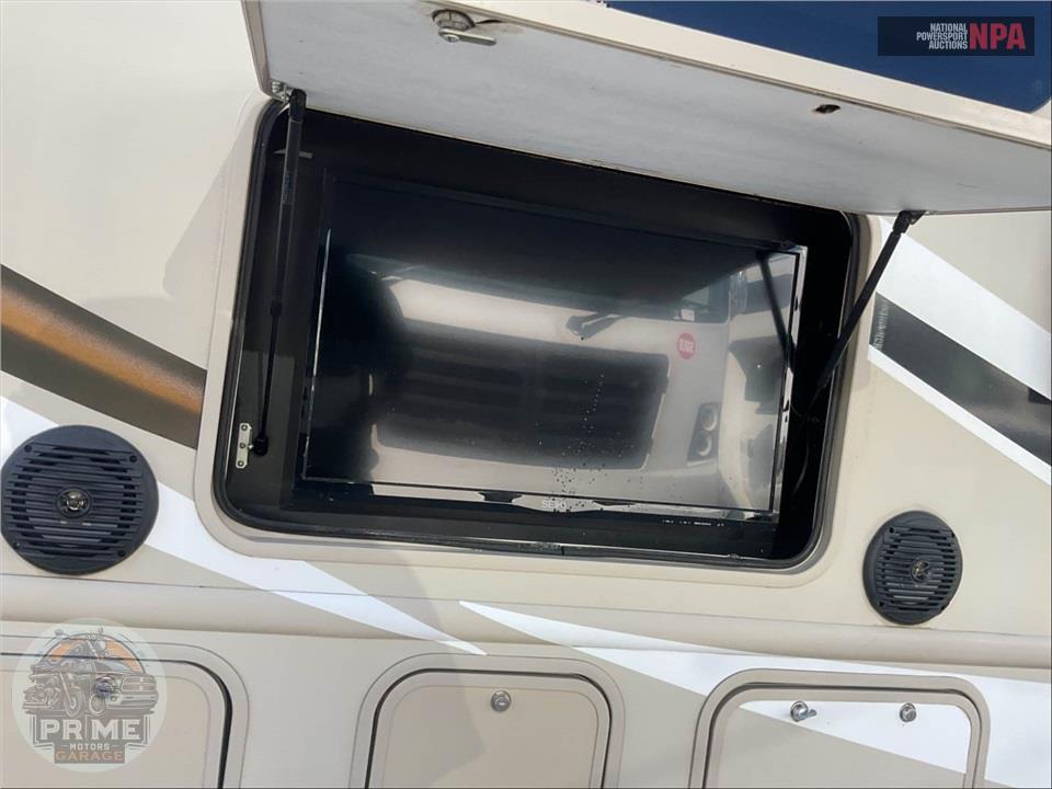 2018 Thor Motor Coach M-31E E450-V10 - FOUR WINDS SERIES — фото 81