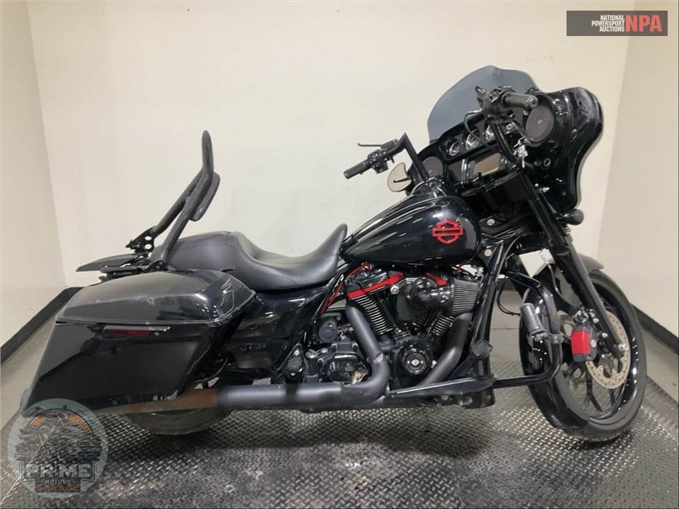 2018 Harley-Davidson FLHXS STREET GLIDE SPECIAL — фото 1
