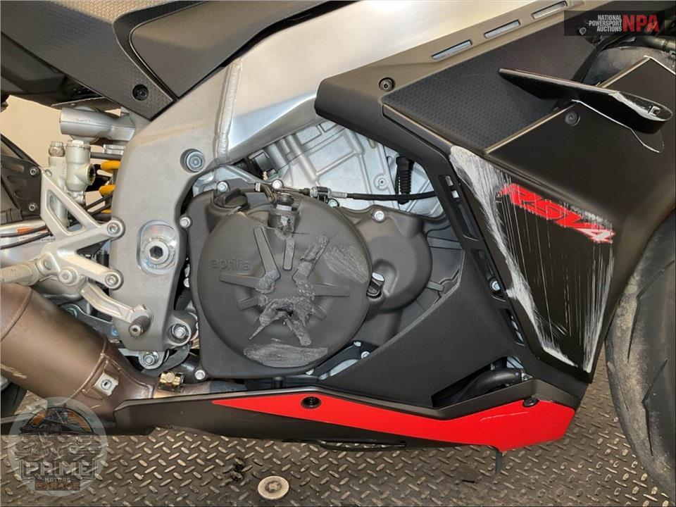 2024 Aprilia RSV4 1100 — фото 6