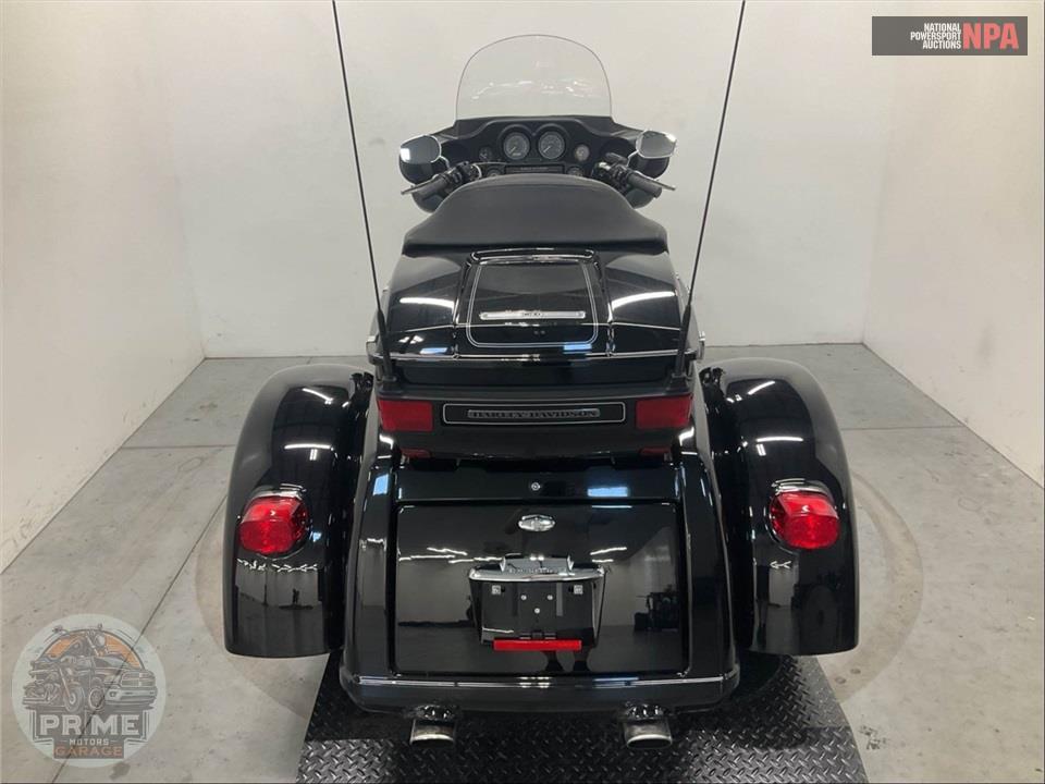 2013 Harley-Davidson FLHTCUTG TRIGLIDE UL CLSC — фото 4