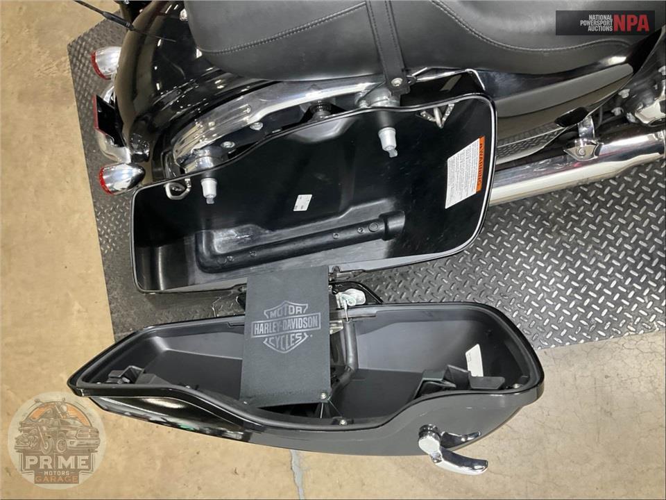 2019 Harley-Davidson FLHX STREET GLIDE — фото 21