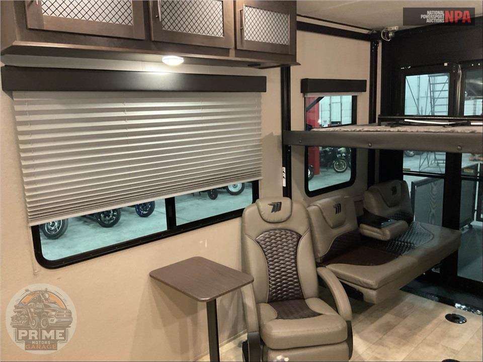 2022 Grand Design Recreational Vehicles M-25G MOMENTUM G-CLASS TOY HAULER SERIES — фото 7