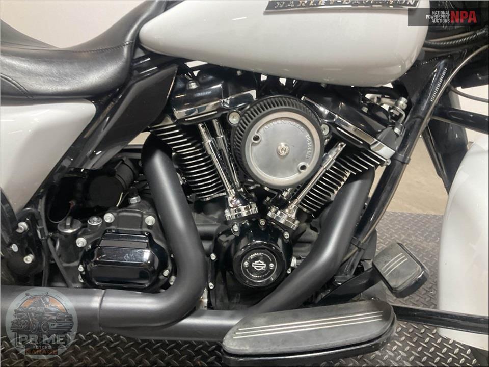 2020 Harley-Davidson FLHXS STREET GLIDE SPECIAL — фото 6