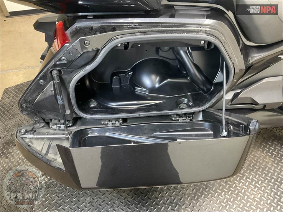 2021 Honda GL1800D GOLDWING TOUR DCT — фото 18