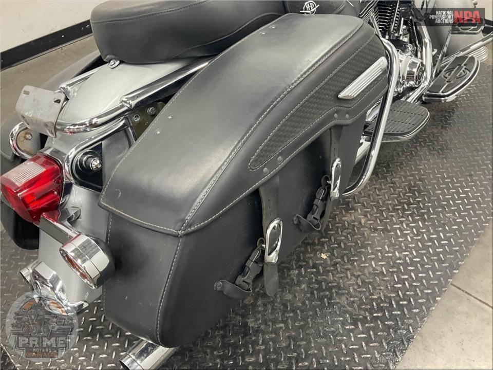 2004 Harley-Davidson FLHRCI ROAD KING CLASSIC — фото 24