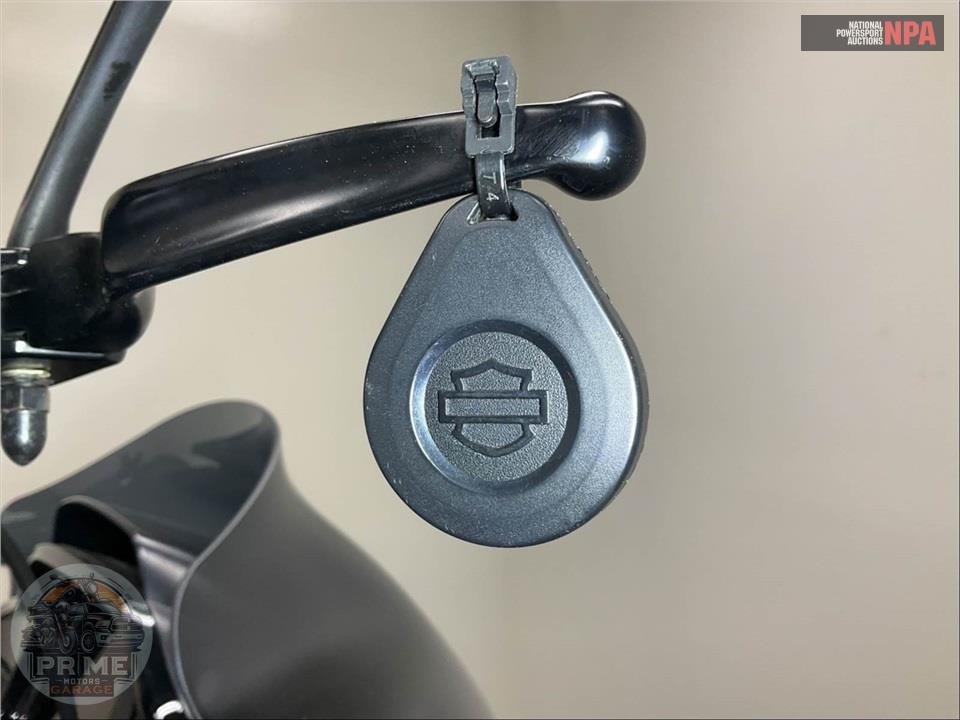 2020 Harley-Davidson FLTRXS ROAD GLIDE SPECIAL — фото 12