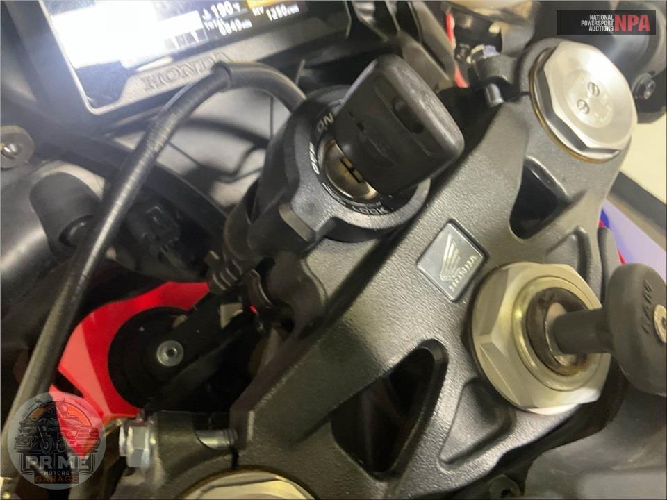 2022 Honda CBR1000RR — фото 14