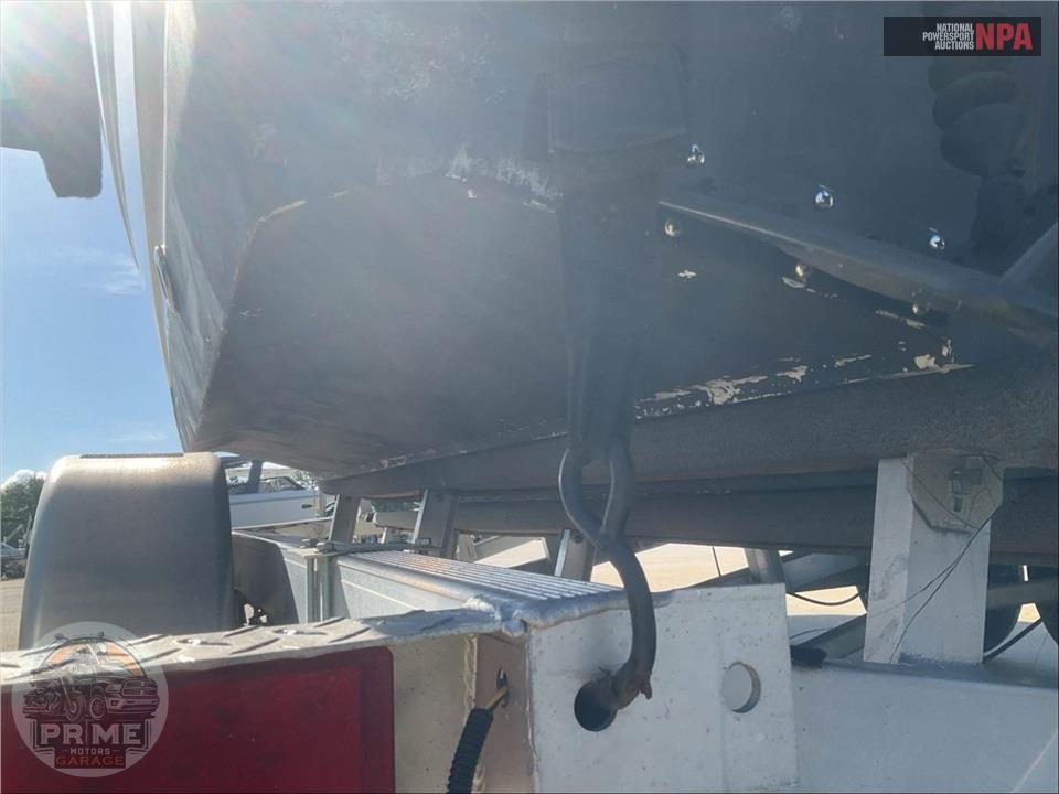 2018 Hurricane Boat SS 192 SUNDECK SPORT SERIES L=19/E=1-150HP YAMAHA OB — фото 14