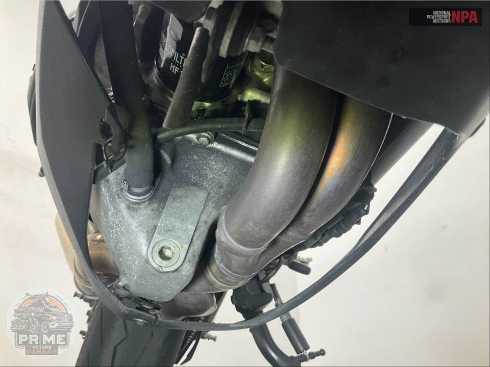 2019 Aprilia TUONO V4 1100 RR — фото 12