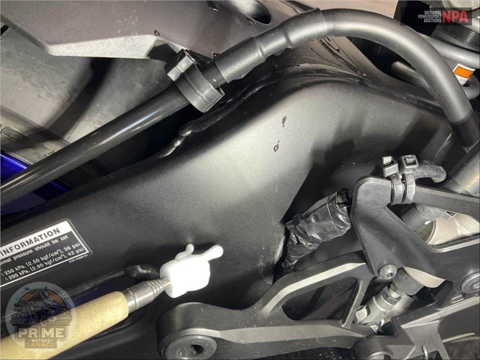 2023 Yamaha YZF-R1 — фото 17