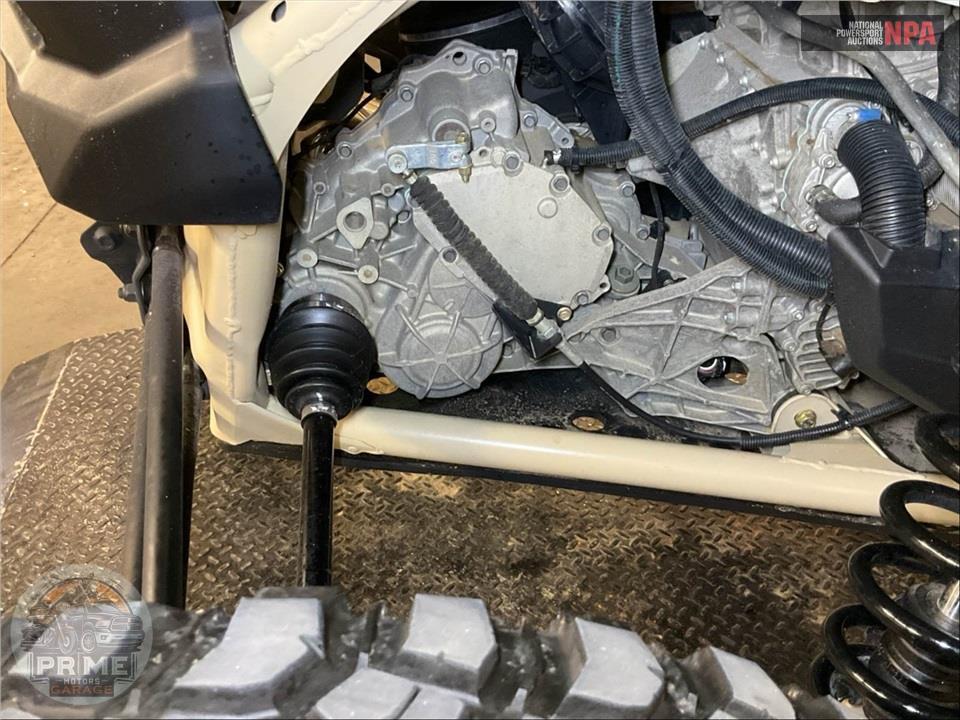 2023 Can-Am MAVERICK X3 X RC  TURBO RR 72 — фото 12