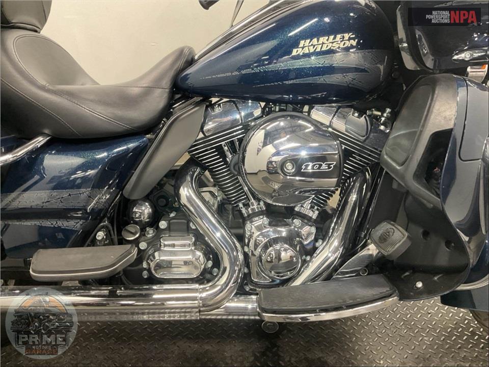 2016 Harley-Davidson FLTRU ROAD GLIDE ULTRA — фото 6