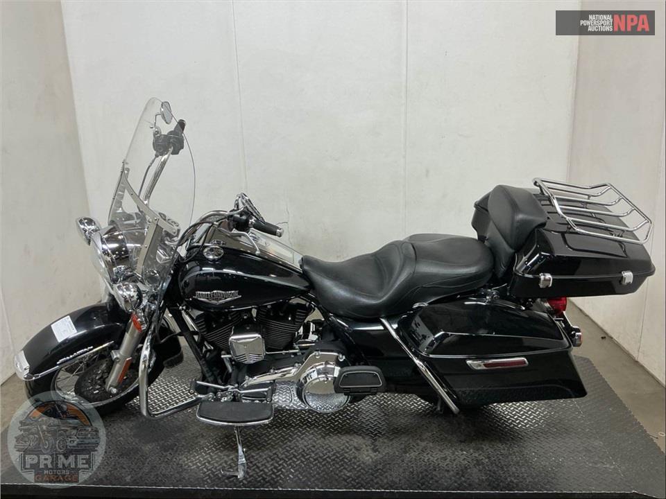2015 Harley-Davidson FLHR ROAD KING — фото 3