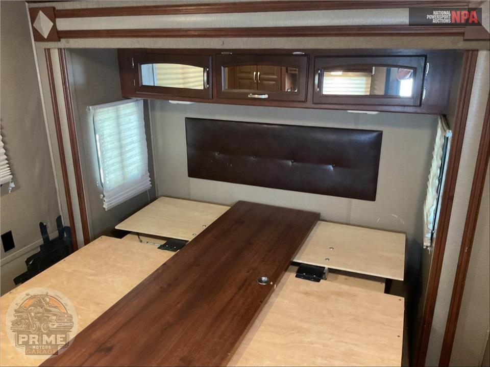 2016 Keystone Rv M-324 CG - OUTBACK SUPER-LITE TOY HAULER SERIES — фото 6