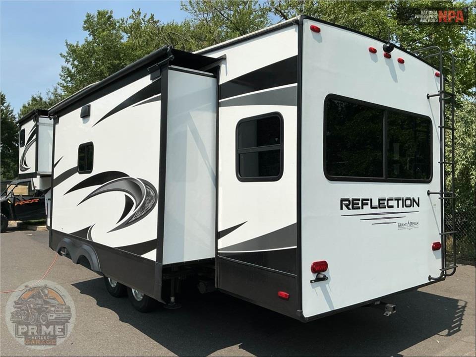 2022 Grand Design Recreational Vehicles M-303RLS REFLECTION FIFTH WHEEL SERIES — фото 3