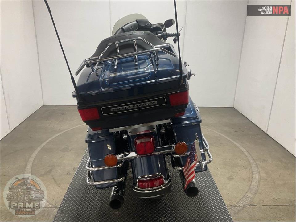 2009 Harley-Davidson FLHTCU ULTRA CLASSIC ELECTRA GLIDE — фото 4