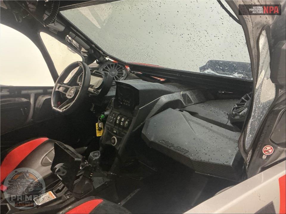 2020 Can-Am MAVERICK X3 X RS TURBO RR — фото 8