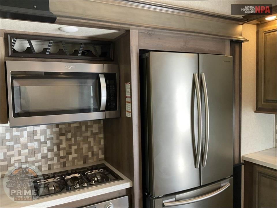 2018 Keystone Rv M-3811 MS - MONTANA FIFTH WHEEL SERIES — фото 18