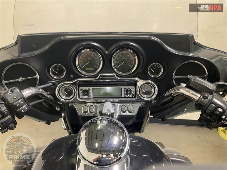 2013 Harley-Davidson FLHTCUTG TRIGLIDE UL CLSC — фото 29