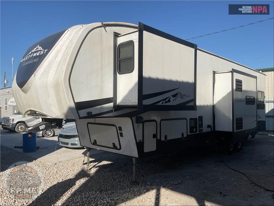 2023 East To West M-375BH-OK - TANDARA FIFTH WHEEL SERIES — фото 2
