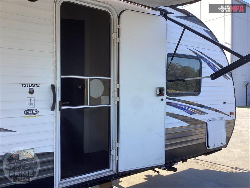 2019 Salem By Forest River M-211SSXL - CRUISE LITE TOY HAULER SERIES — фото 47