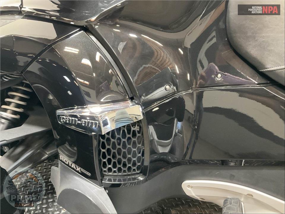 2015 Can-Am Spyder RT- SE6 — фото 7