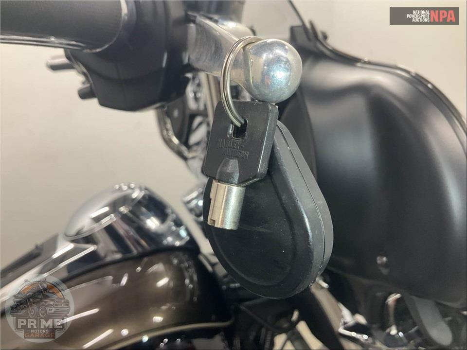 2020 Harley-Davidson FLHTCUTG TRI GLIDE ULTRA — фото 10