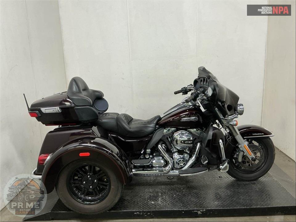 2014 Harley-Davidson FLHTCUTG TRIGLIDE ULTRA CLASSIC — фото 1