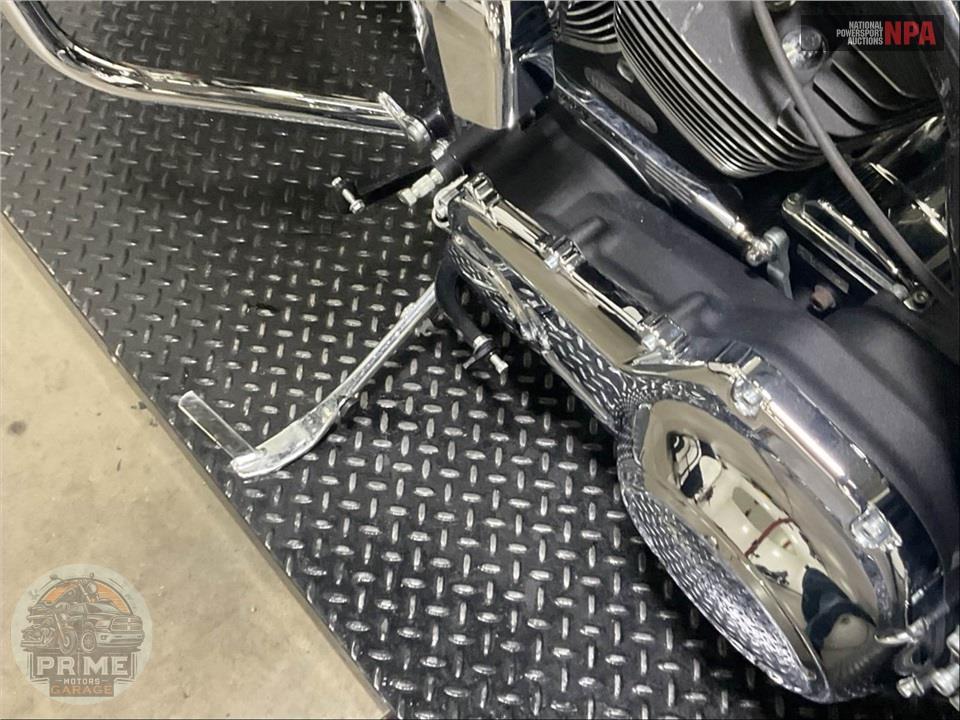 2016 Harley-Davidson FLHR ROAD KING — фото 22