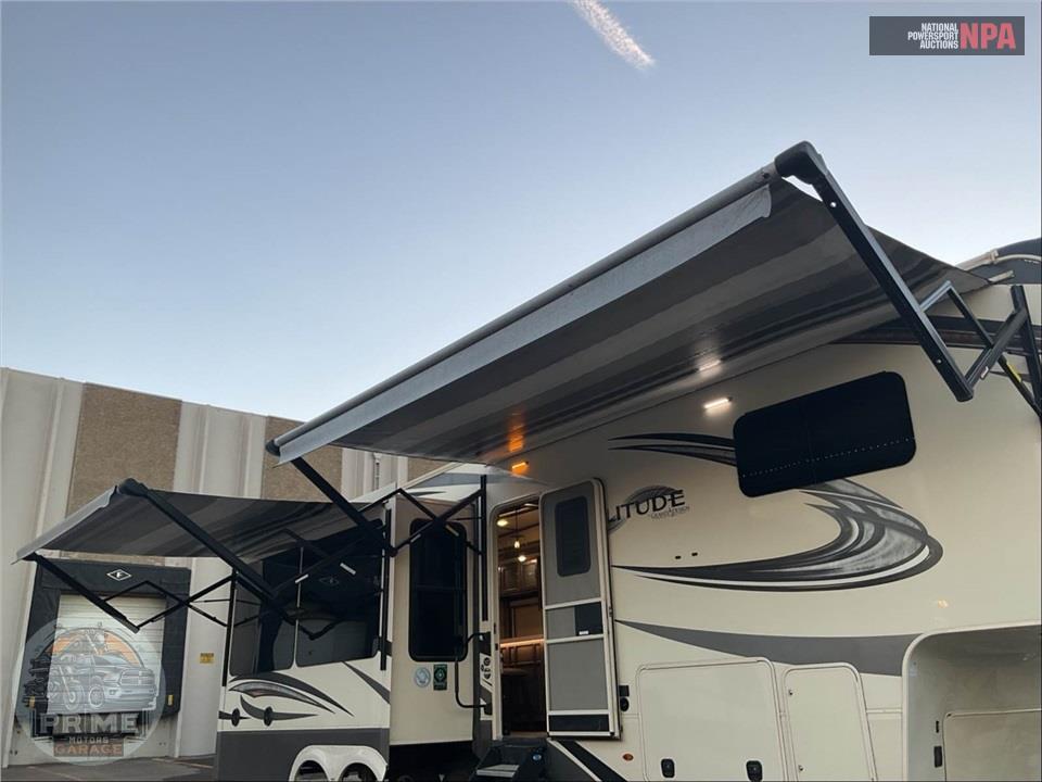 2021 Grand Design Recreational Vehicles M-310GK - SOLITUDE FIFTH WHEEL SERIES — фото 24