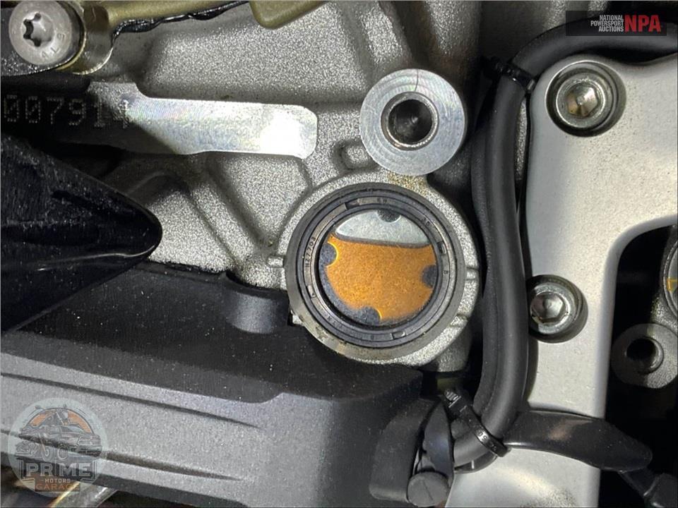 2022 Ducati STREETFIGHTER V4 S — фото 9