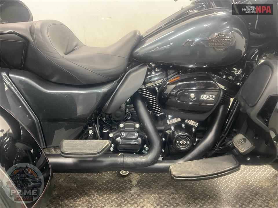 2025 Harley-Davidson FLHTCUTG TRI GLIDE ULTRA CLASSIC — фото 7